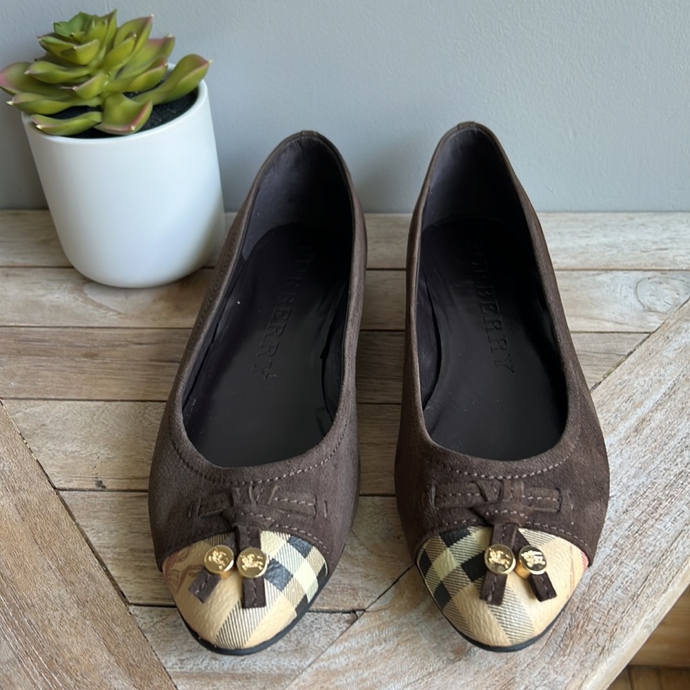 Burberry haymarket check cap toe Yates brown suede ballerina flats size 38.5